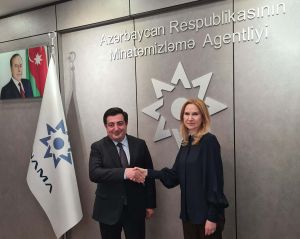 Олена Кондратюк: Розраховуємо на розширення Азербайджаном допомоги з технікою для очищення української землі від протитанкових мін